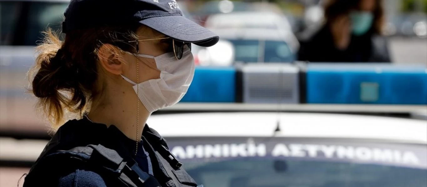 Νέο «μπλόκο» της τροχαίας στην παραλιακή - Ελέγχουν για τα μέτρα για τον κορωνοϊό